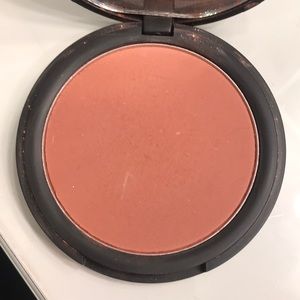 Sigma blush in COR-DE-ROSA